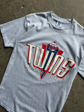Load image into Gallery viewer, Vintage Twins Tee (M)