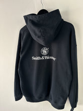 Load image into Gallery viewer, Vintage Smith &amp; Wesson Sweatshirt (L)